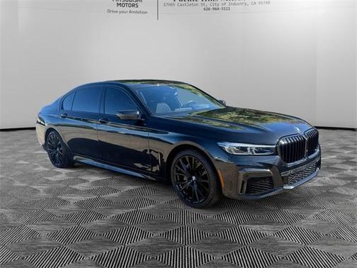 2022 BMW 740 i