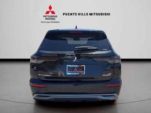 Black Diamond 2026 Mitsubishi Outlander PHEV SE
