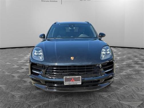 2021 Porsche Macan Base