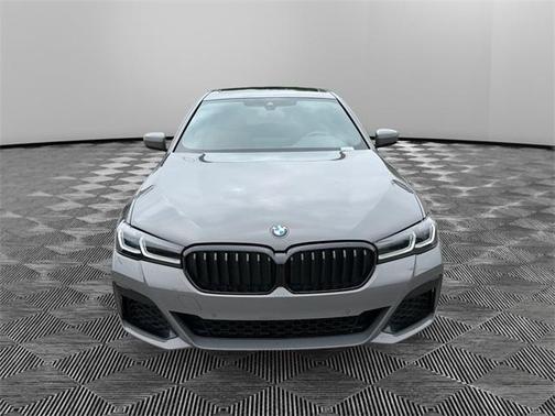 2022 BMW 530 i