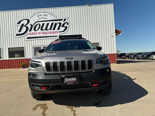 2022 Jeep Cherokee Trailhawk