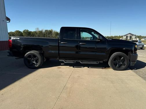 2018 Chevrolet Silverado 1500 LS