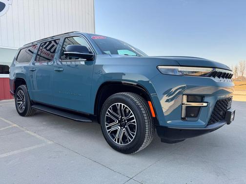 2026 Jeep Grand Wagoneer L 4x4