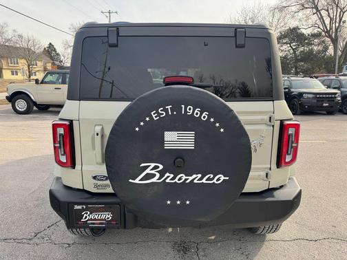 2025 Ford Bronco Outer Banks