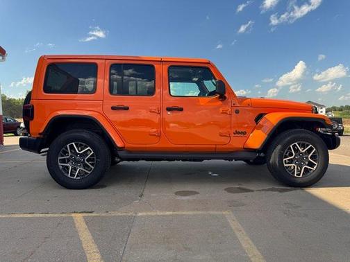 2025 Jeep Wrangler 4-Door Sahara 4x4