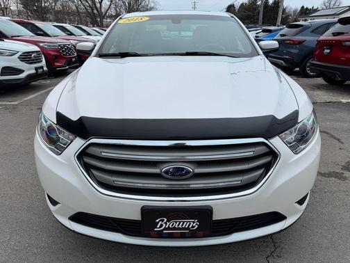 2018 Ford Taurus SEL