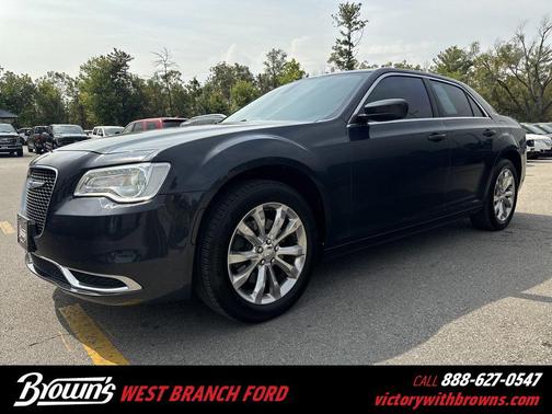 2018 Chrysler 300 Touring