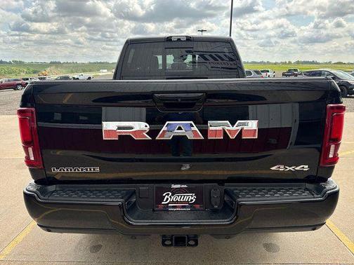 2025 RAM 3500 Laramie Crew Cab 4x4 6'4' Box