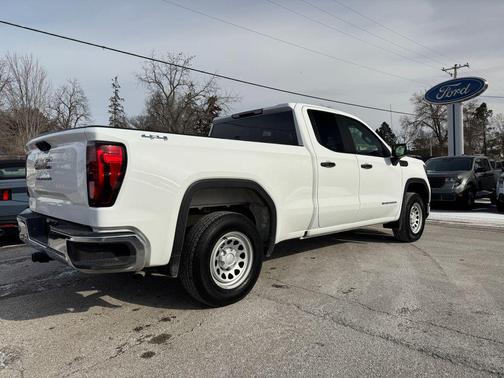 2025 GMC Sierra 1500 Pro