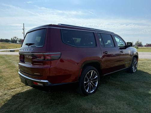 2024 Jeep Wagoneer L Series III 4x4