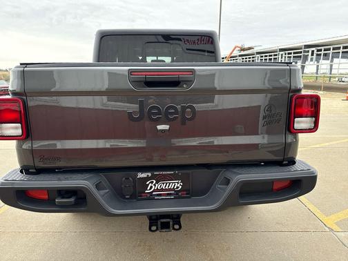 2022 Jeep Gladiator Willys 4x4