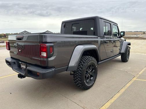 2022 Jeep Gladiator Willys 4x4
