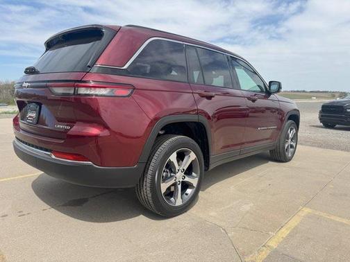 2025 Jeep Grand Cherokee Limited X