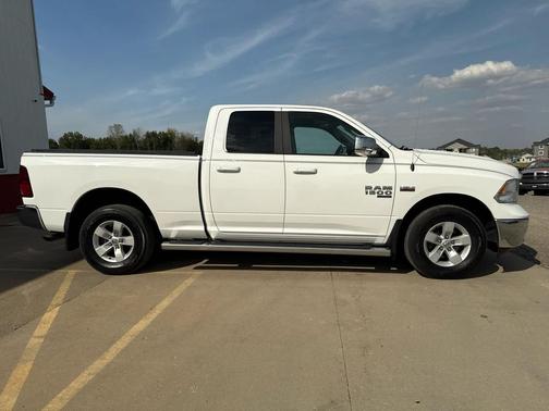 2019 RAM 1500 SLT
