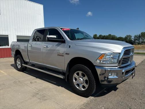 2017 RAM 2500 Big Horn Crew Cab 4x4 6'4' Box