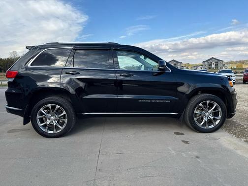 2019 Jeep Grand Cherokee Summit