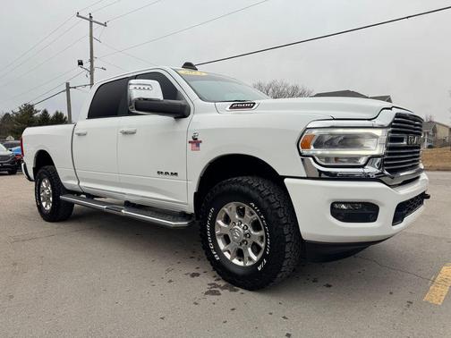 2023 RAM 2500 Laramie Crew Cab 4x4 6'4' Box