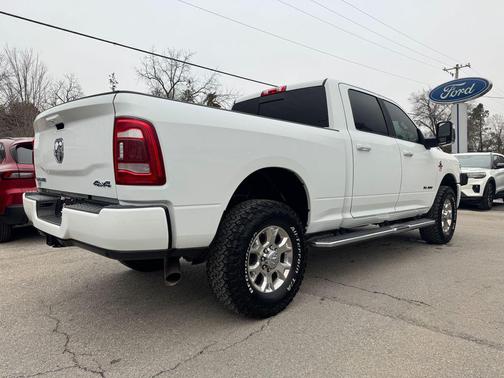 2023 RAM 2500 Laramie Crew Cab 4x4 6'4' Box