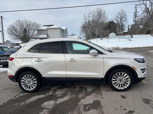 2019 Lincoln MKC Standard