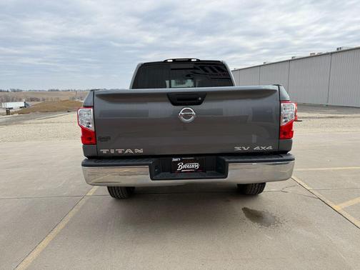 2018 Nissan Titan SV