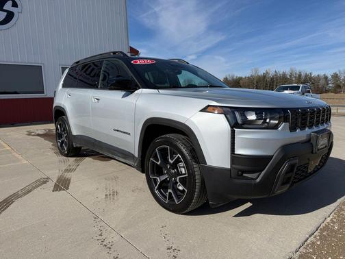2026 Jeep Cherokee Overland
