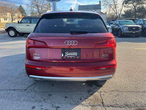 2018 Audi Q5 2.0T Tech Premium