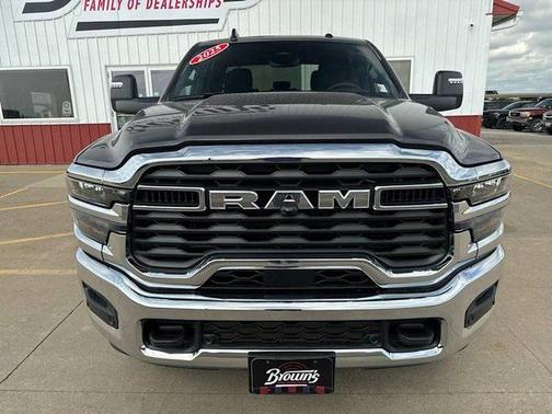 2025 RAM 2500 Big Horn Crew Cab 4x4 6'4' Box