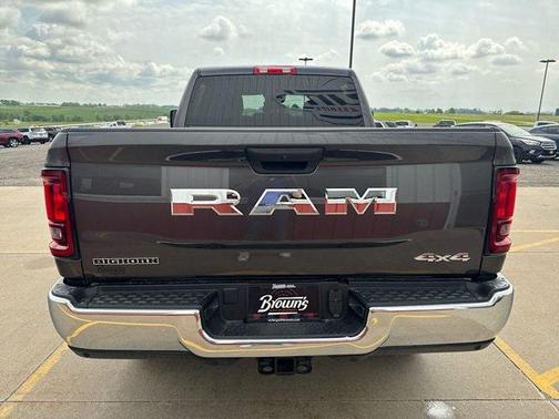 2025 RAM 2500 Big Horn Crew Cab 4x4 6'4' Box