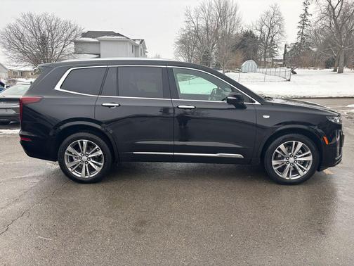 2025 Cadillac XT6 Premium Luxury AWD