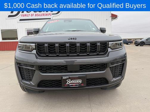 2026 Jeep Grand Cherokee Altitude