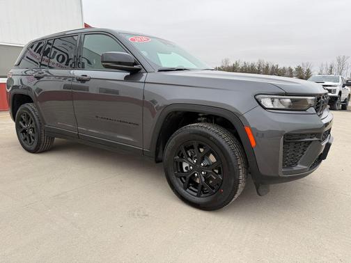 2026 Jeep Grand Cherokee Altitude