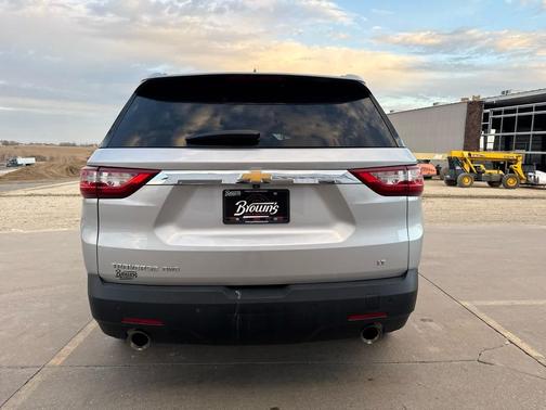 2021 Chevrolet Traverse LT Leather