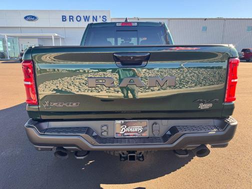 Serrano Green Metallic 2027 RAM 1500 RHO
