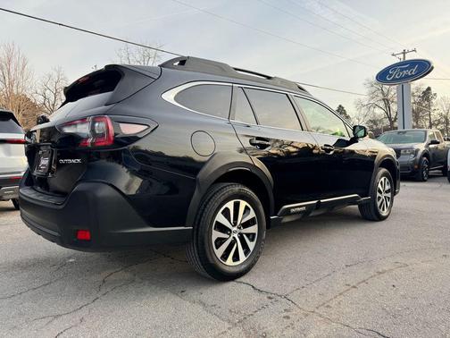 2023 Subaru Outback Premium