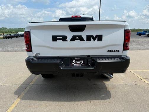2025 RAM 2500 Tradesman Regular Cab 4x4 8' Box