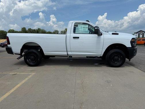 2025 RAM 2500 Tradesman Regular Cab 4x4 8' Box