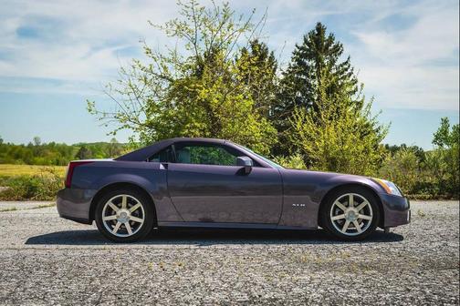 2004 Cadillac XLR Base