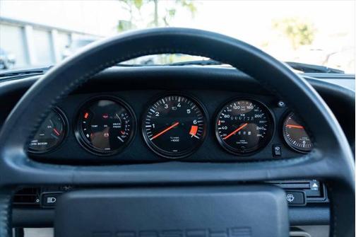 1989 Porsche 911 Carrera