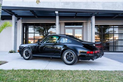 1988 Porsche 911 Carrera