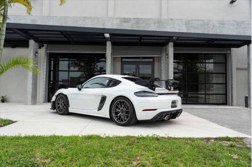 2024 Porsche 718 Cayman GT4 RS