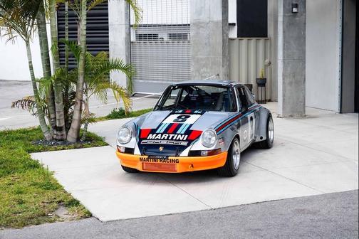 Silver 1972 Porsche 911