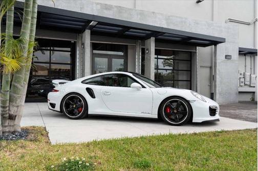 2015 Porsche 911 Turbo