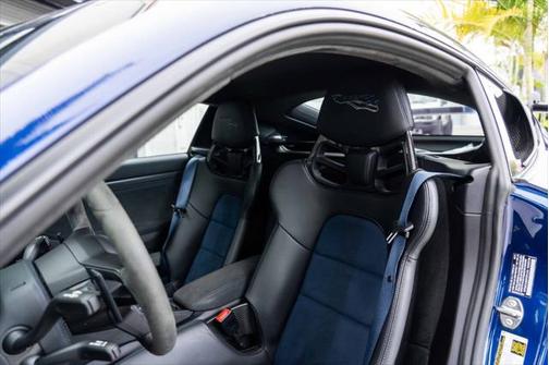 2023 Porsche 718 Cayman GT4 RS