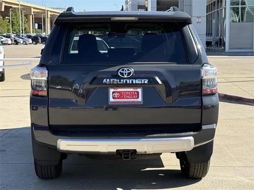 2024 Toyota 4Runner TRD Off Road