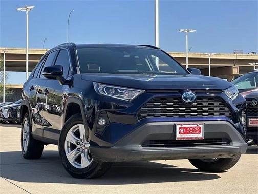 2021 Toyota RAV4 Hybrid XLE