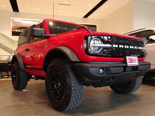 Photo 1 of 25 of 2022 Ford Bronco Wildtrak