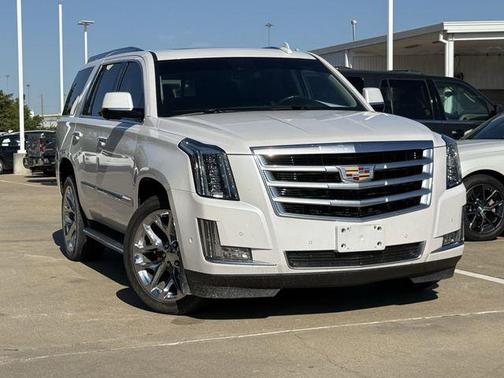 Crystal White Tricoat 2018 Cadillac Escalade Luxury