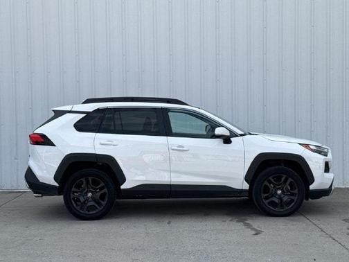 Ice 2024 Toyota RAV4 Adventure