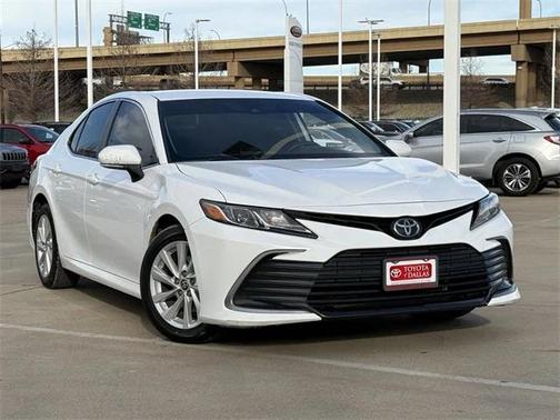 2022 Toyota Camry LE