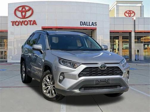 2020 Toyota RAV4 XLE Premium